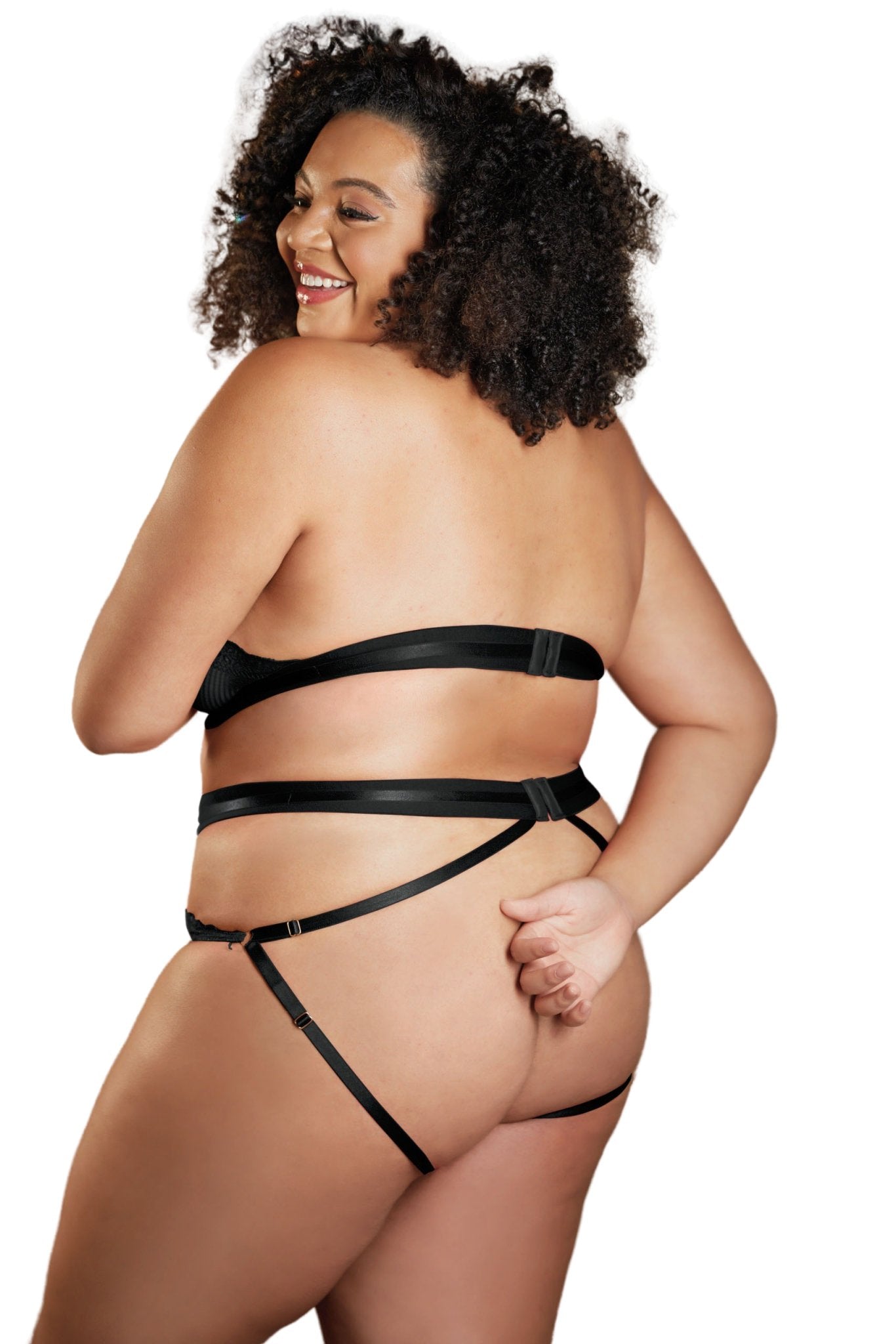 Curvaceous Backless Panty and Lace Halter Set Musotica.com